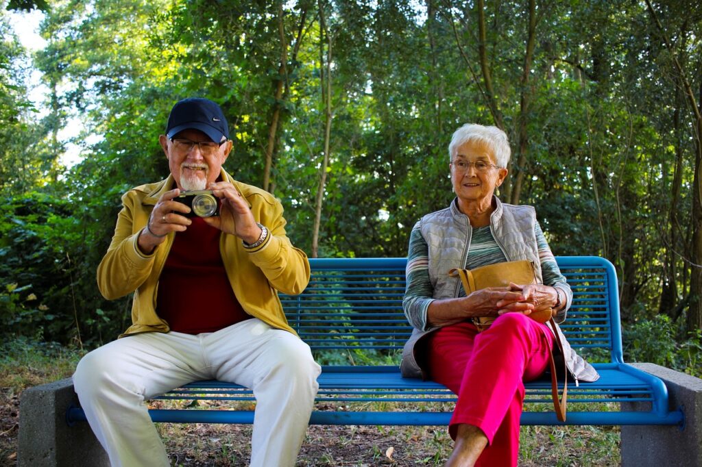 granny, grandpa, grandparents-3655814.jpg